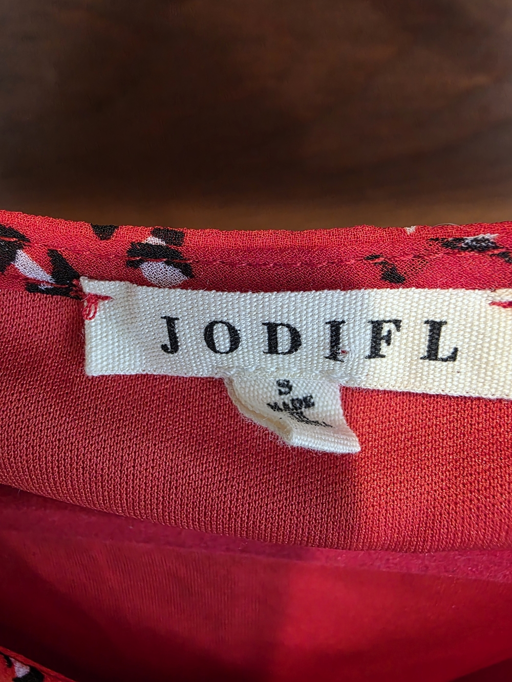 JODIFL Red Printed V-Neck Long-Sleeve Blouse - Picture 3 of 5